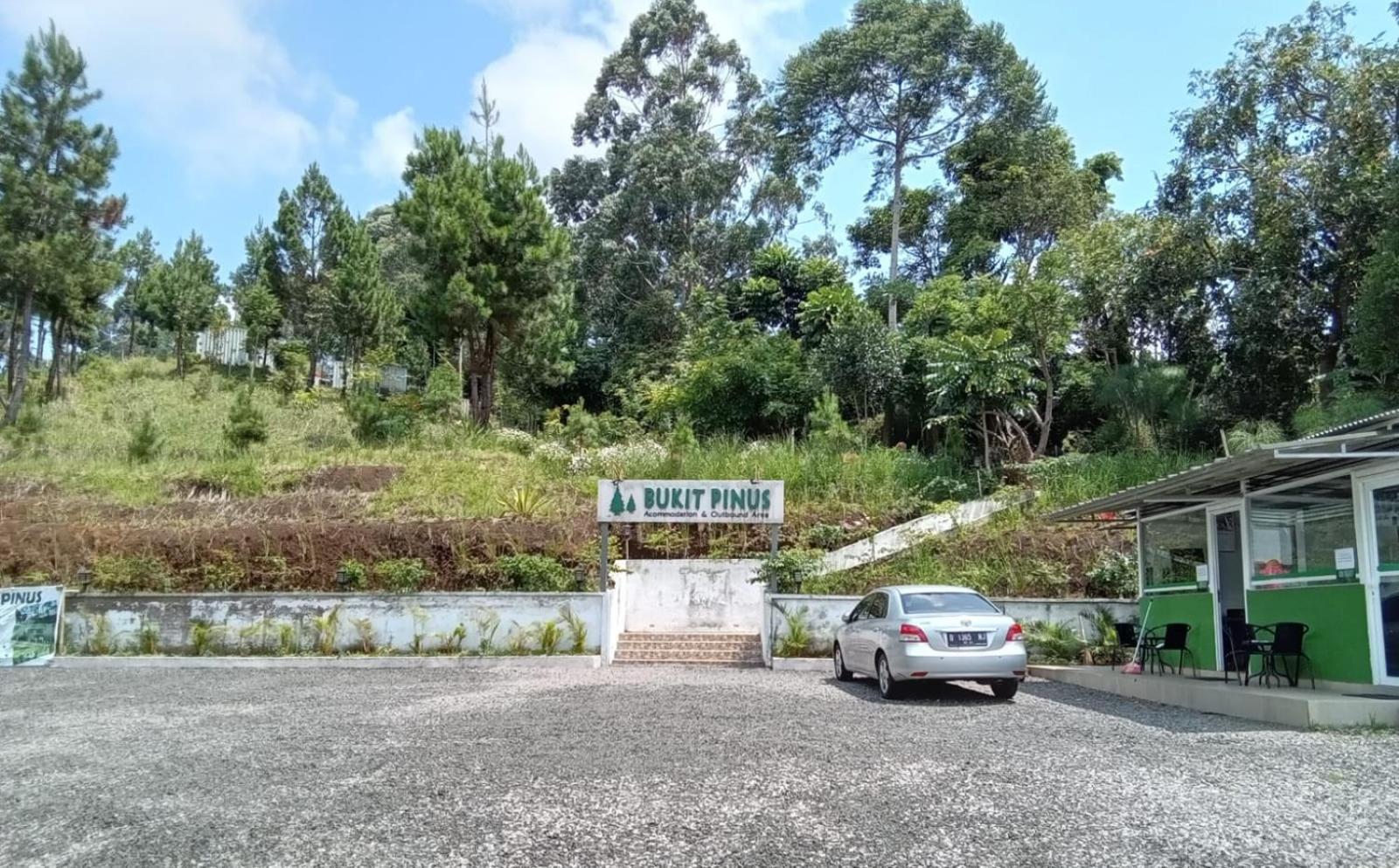 Hotel Bukit Pinus Tegalharendong Екстериор снимка